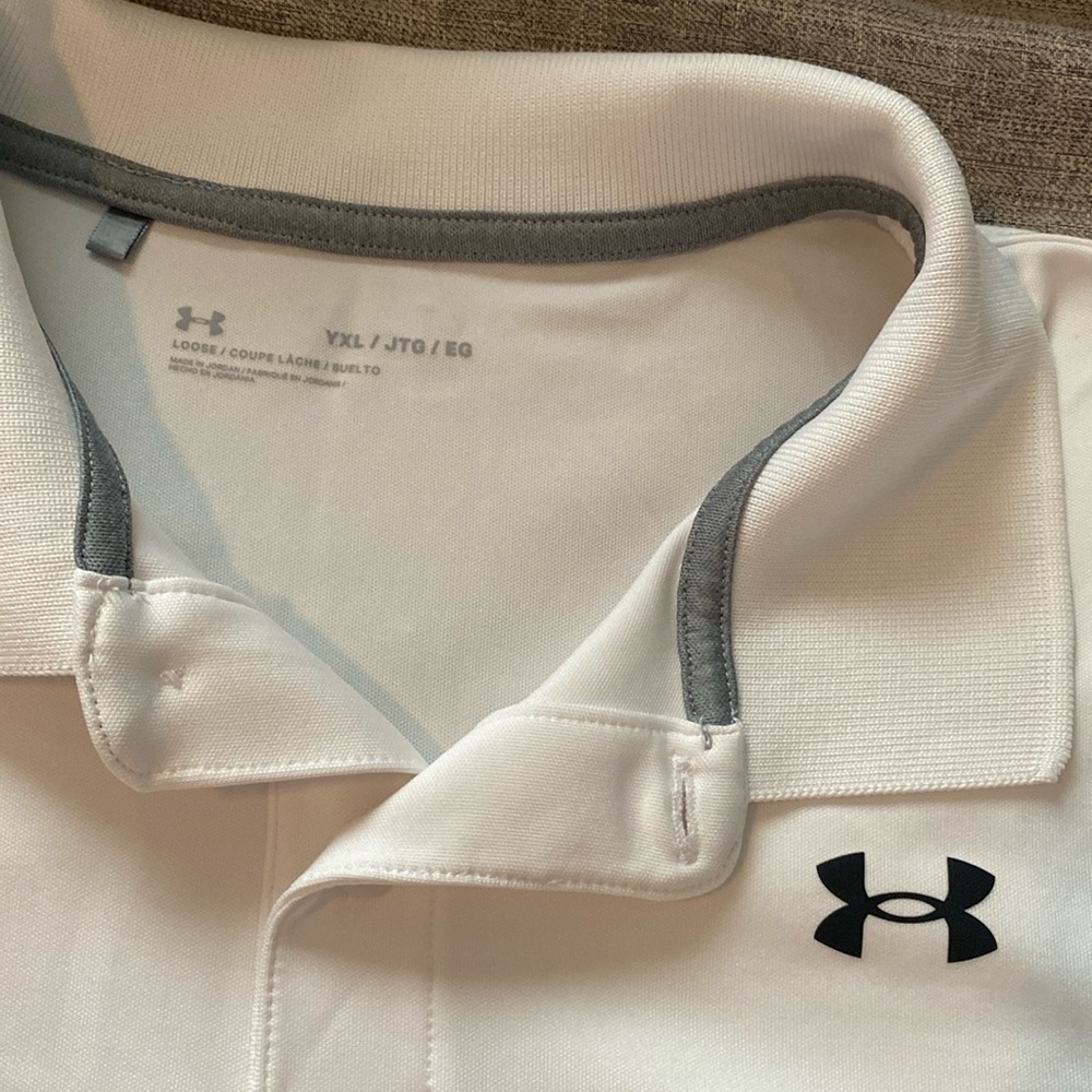 White armour polo